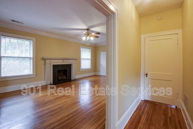 Building Photo - 257 Hawthorne St