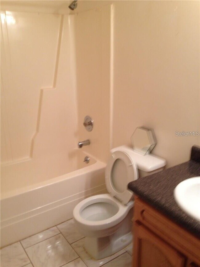 Building Photo - 1st floor condo in the Beulah condo complex.