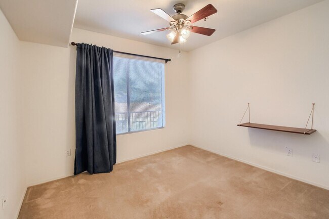 Building Photo - Bright & Spacious 2 Bed, 2 Bath Apartment