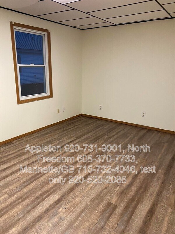 Building Photo - S7559 US-12