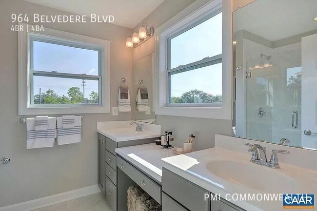 Building Photo - 964 Belvedere Boulevard