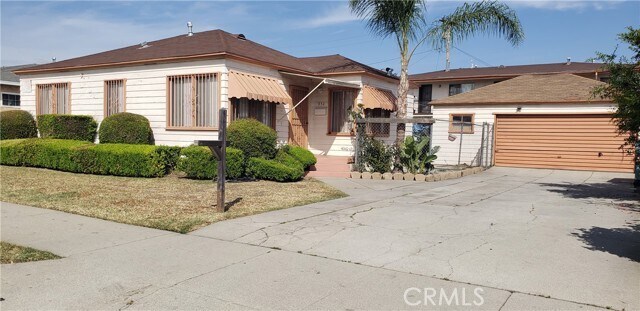 Primary Photo - 832 S Greenwood Ave