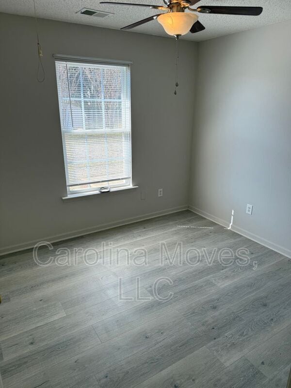 Building Photo - 325 Honor Rd