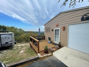 Building Photo - NEW ON MARKET