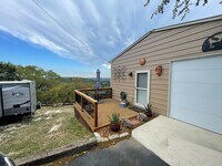 Building Photo - NEW ON MARKET