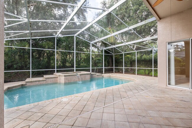 Building Photo - 27417 Silver Thatch Dr