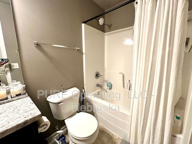 Building Photo - 7605 N 92nd Ave