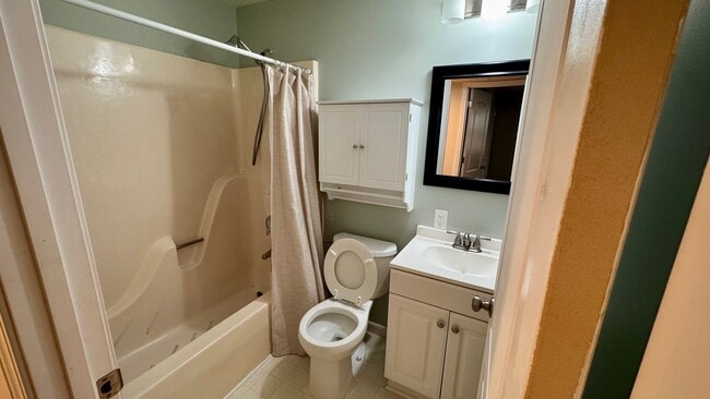 Building Photo - 4310 Cele Ct