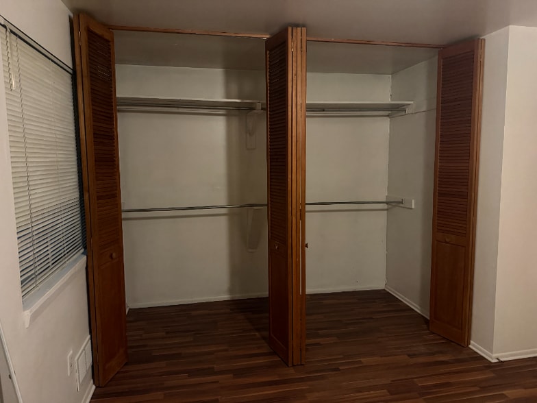 Building Photo - 411 McGuigan Pl