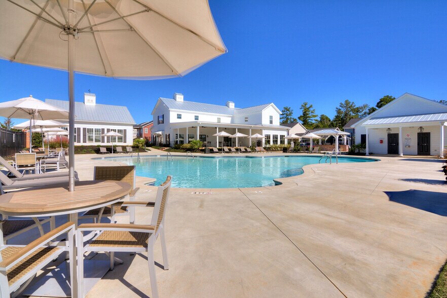 Dupont Meadows 2131 Sweet Breeze Fort Wayne IN 46818 Apartment Finder