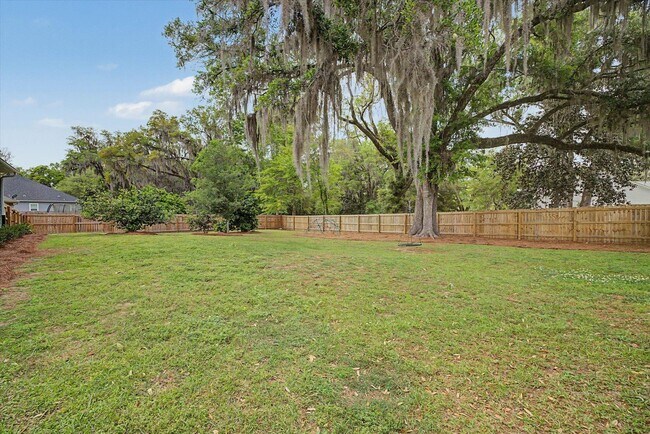 Building Photo - 7492 Sunny Mariana Ct