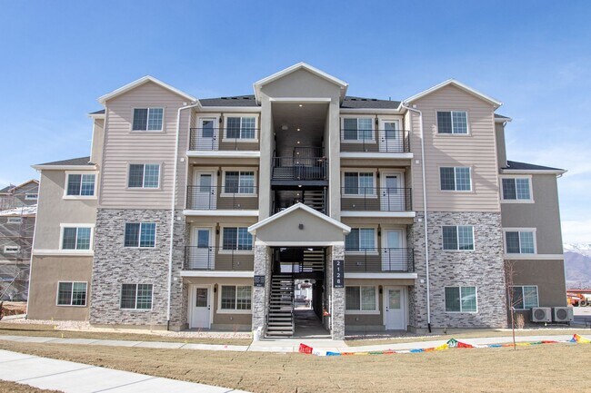 Building Photo - Old Mill Village in Heber