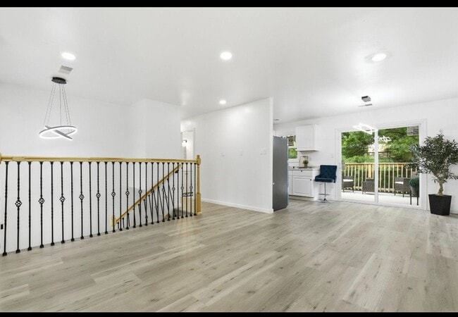 Building Photo - 129 Catawba Pl