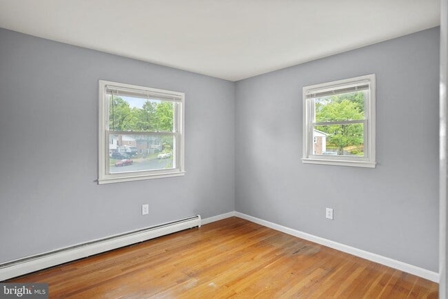 Building Photo - 4226 Evergreen Dr