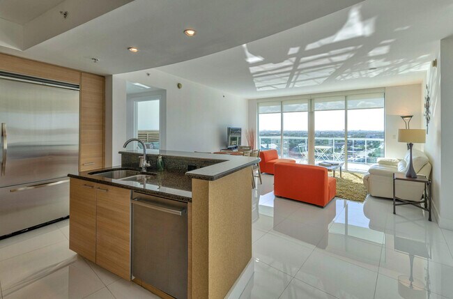 Building Photo - 1 N Ocean Blvd