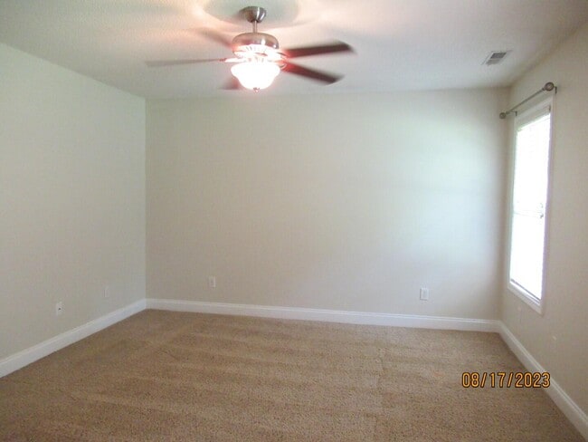 Building Photo - 4690 Great Oak Cir