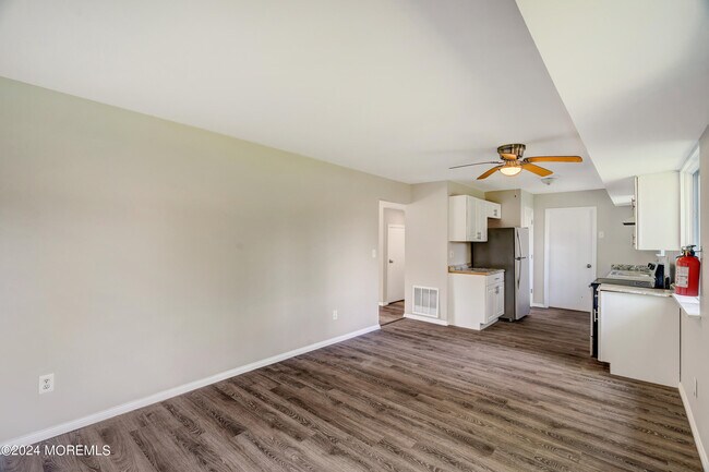 Building Photo - 103 Barnegat Blvd