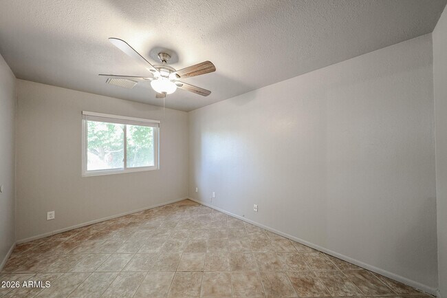 Building Photo - 93 S 95th St