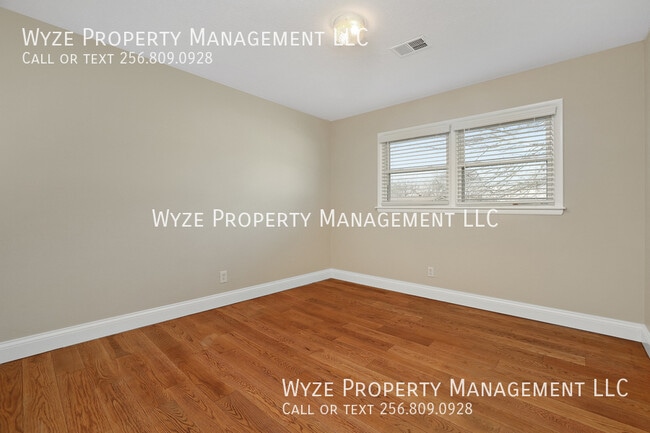 Building Photo - 2105 Manassas Dr SW