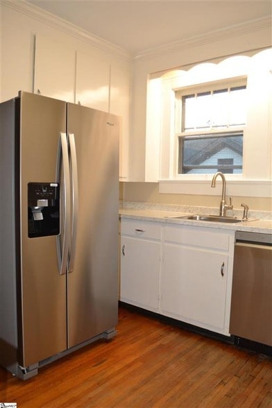 Building Photo - 40 Lanneau Dr