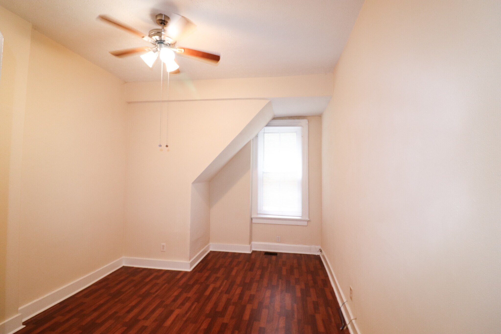 Building Photo - 2615 Eden Ave