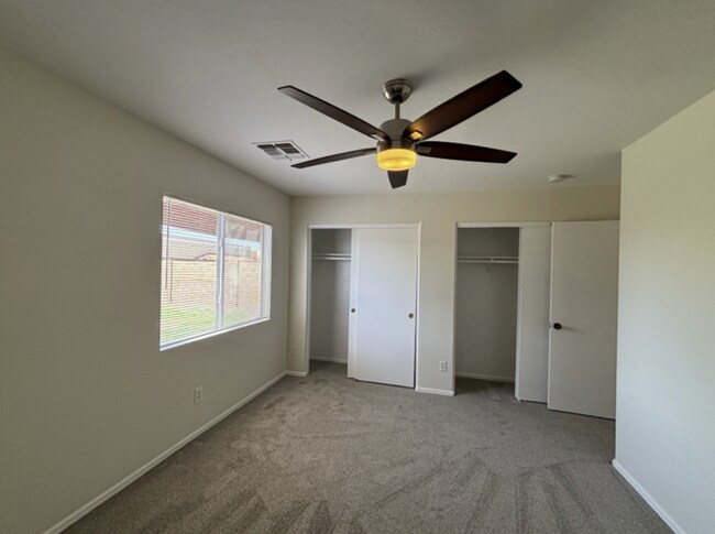 Building Photo - READY TO VIEW NOW! Adorable 3 Bed, 2 Bath ...
