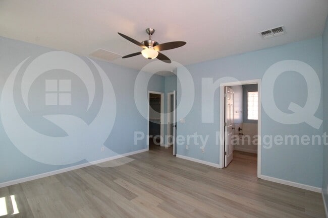 Building Photo - 38032 W Vera Cruz Dr