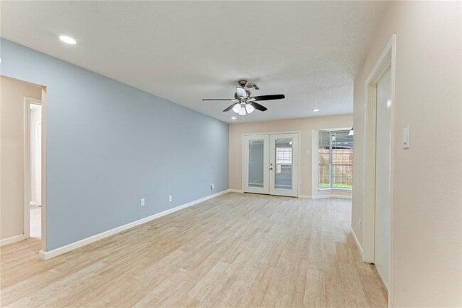 Building Photo - 1410 PI Cir