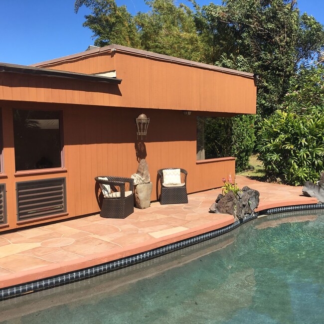 Building Photo - A Modernist Tropical Haven on Maui’s North...