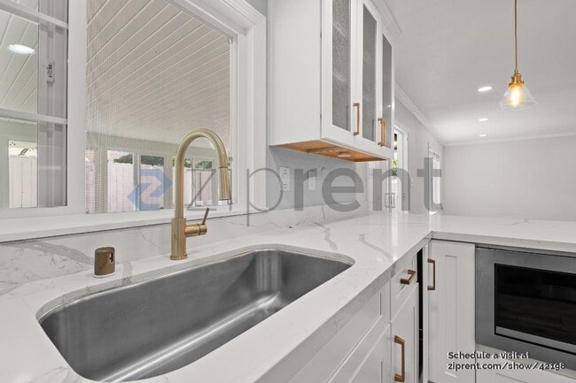 Building Photo - 4574 Ellen Way