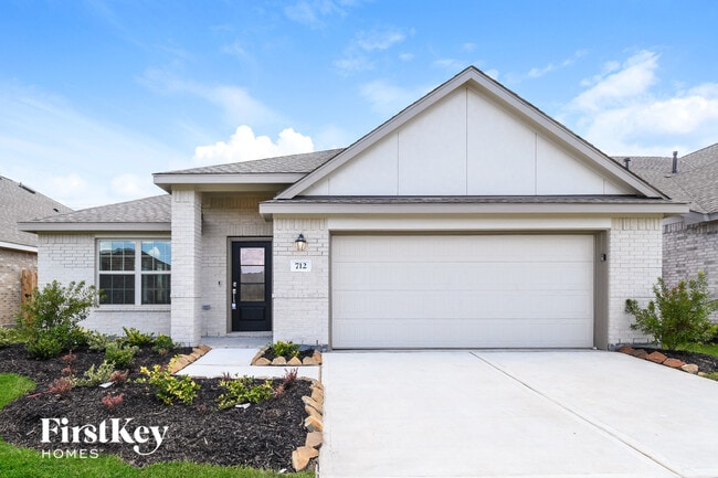 Building Photo - 712 Willow Harbor Ln