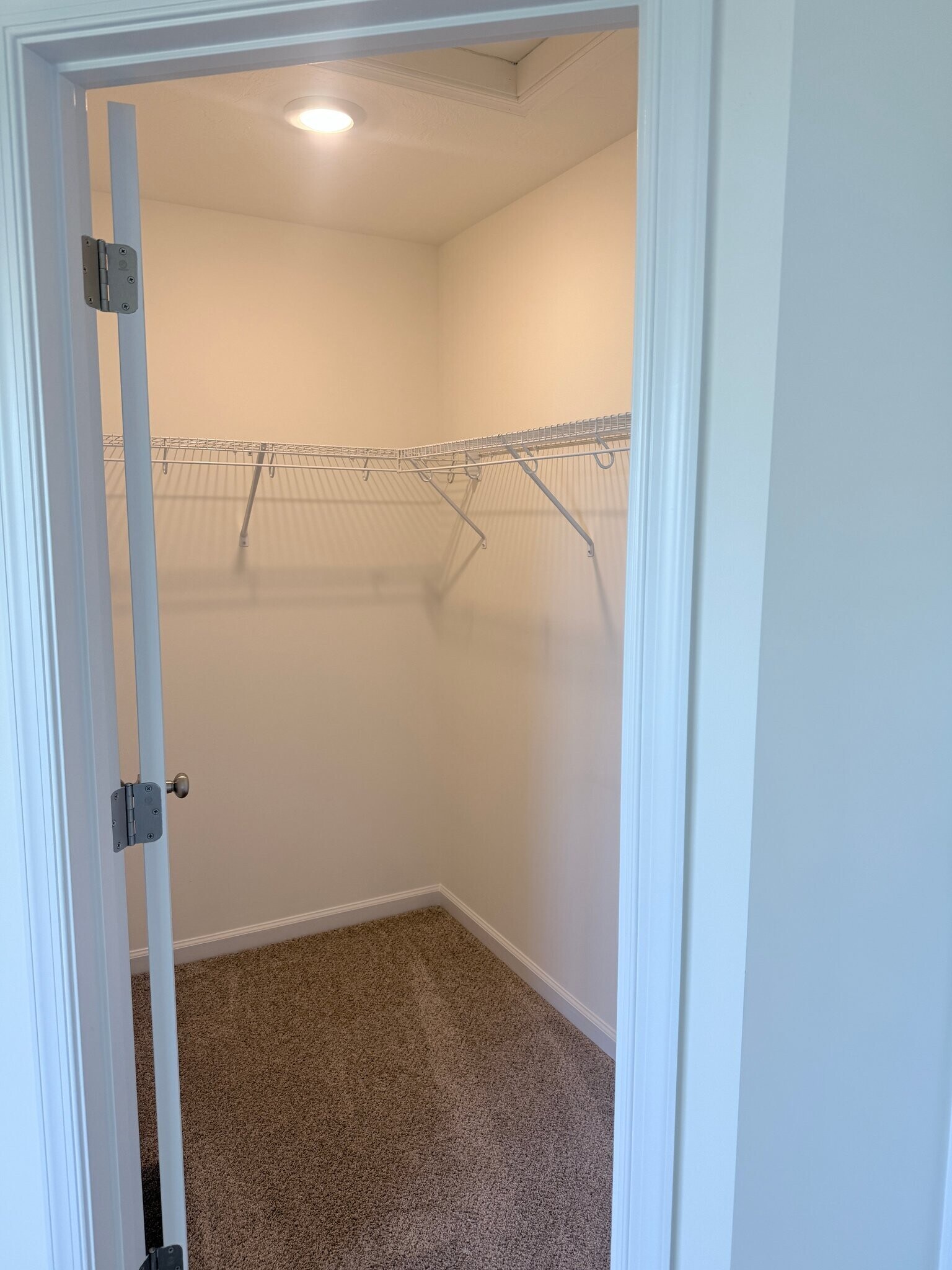 Building Photo - 3621 Fieldstone Dr