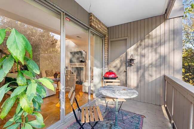 Building Photo - 110 Cross Keys Rd