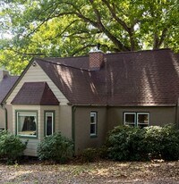 Building Photo - 832 Sand Hill Rd