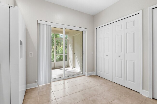 Building Photo - 8671 Hunters Key Cir
