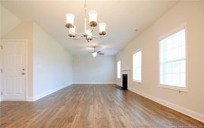 Building Photo - 138 Cromwell Ct