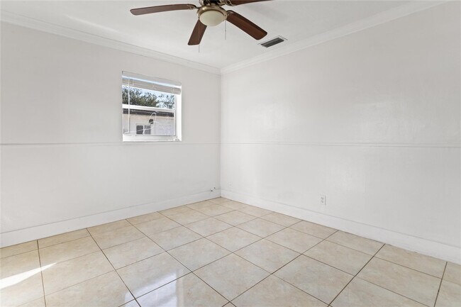 Building Photo - 4184 SW 49th Ct