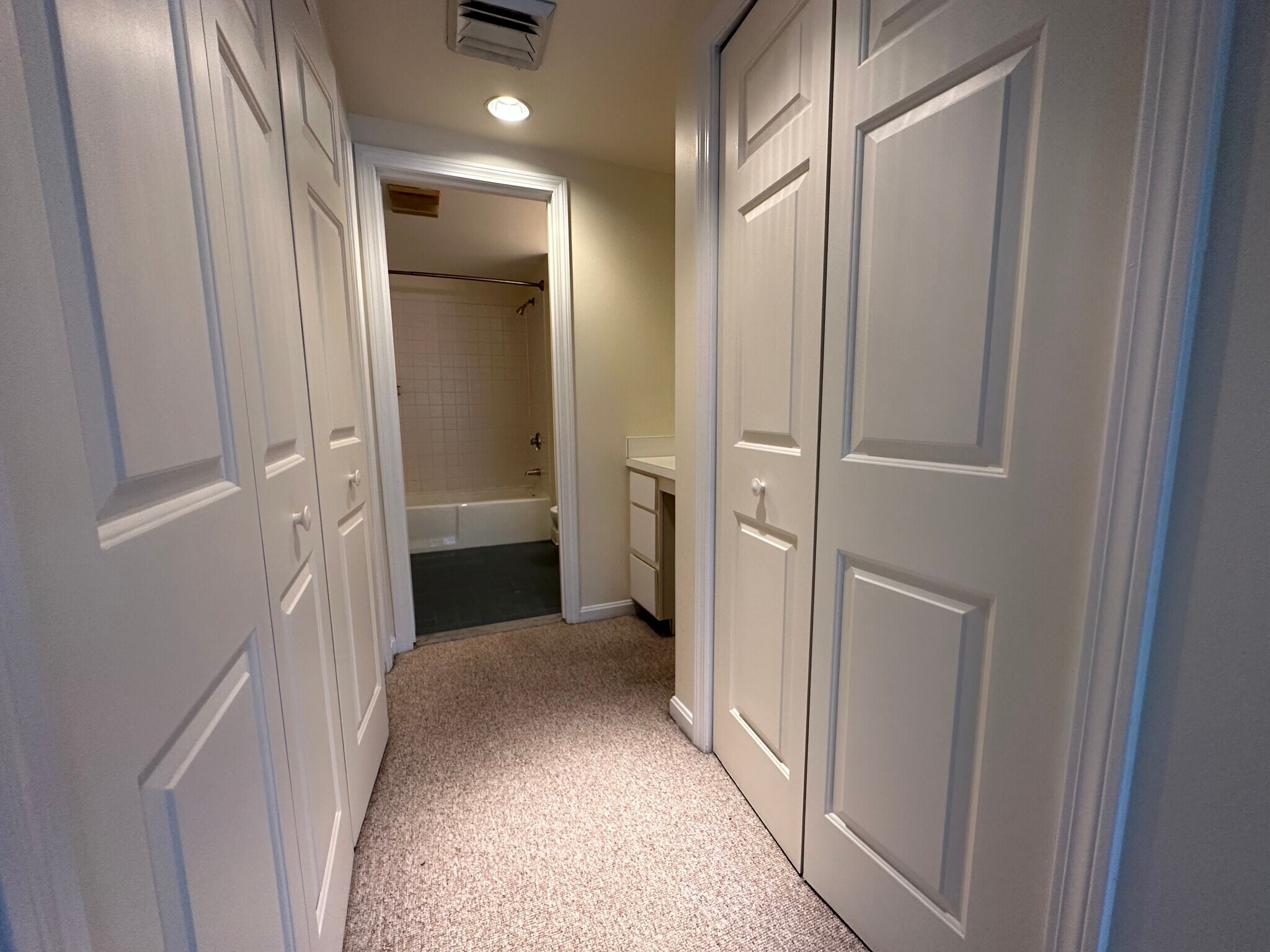 Building Photo - 50 Saint Stephen St