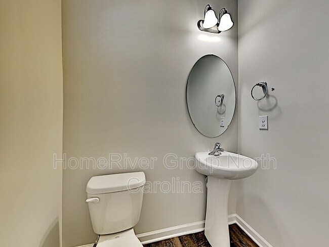 Building Photo - 12327 Old Dulin Farms Way