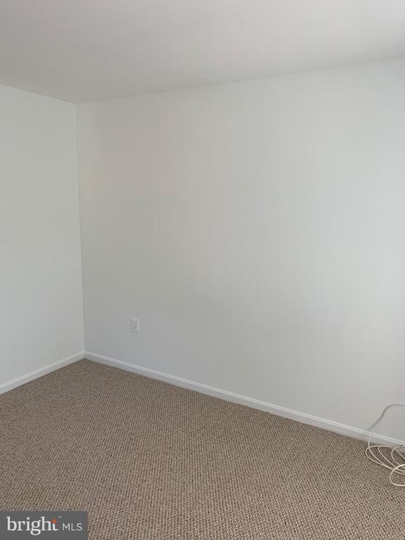 Building Photo - 13749 Avonshire Dr