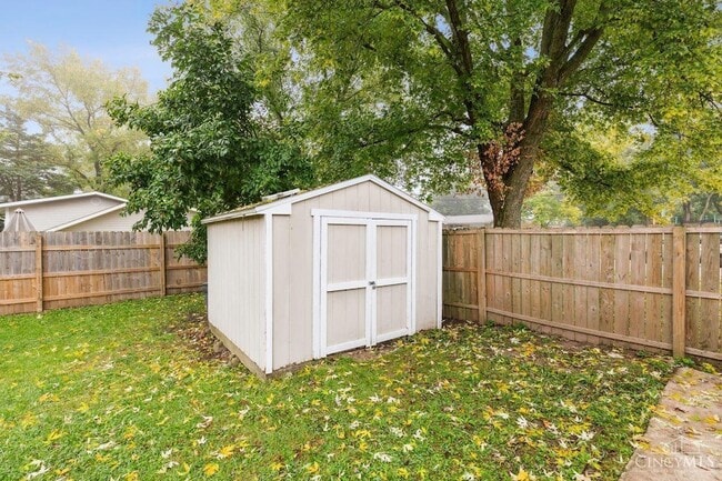 Building Photo - 1420 Broadview Ct