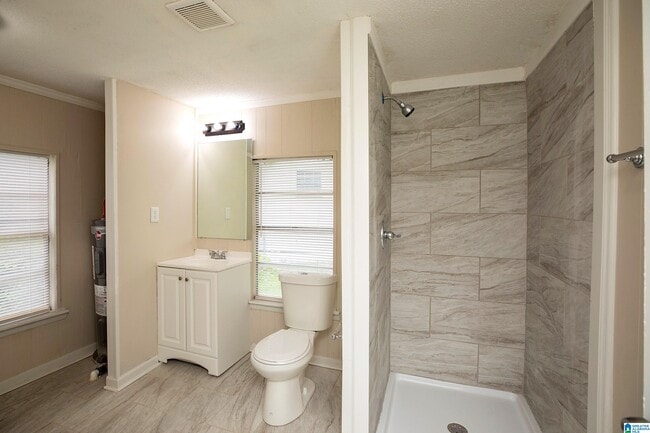 Building Photo - 1133 7th Ave