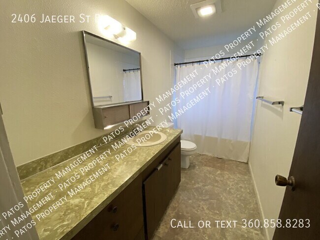 Building Photo - 2406 Jaeger St
