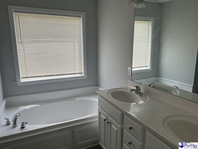 Building Photo - 3713 Breckridge Cir