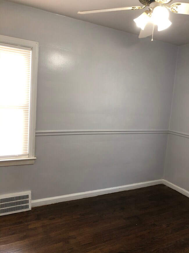 Building Photo - 18996 Elkhart St