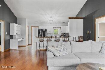 Building Photo - 212 Quail Creek Ct