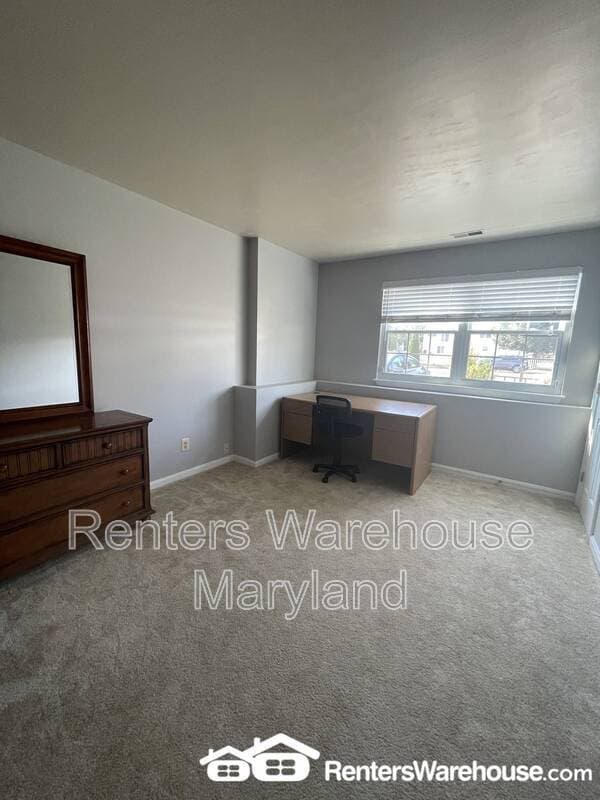 Building Photo - 9 Snug Lagoon Ct