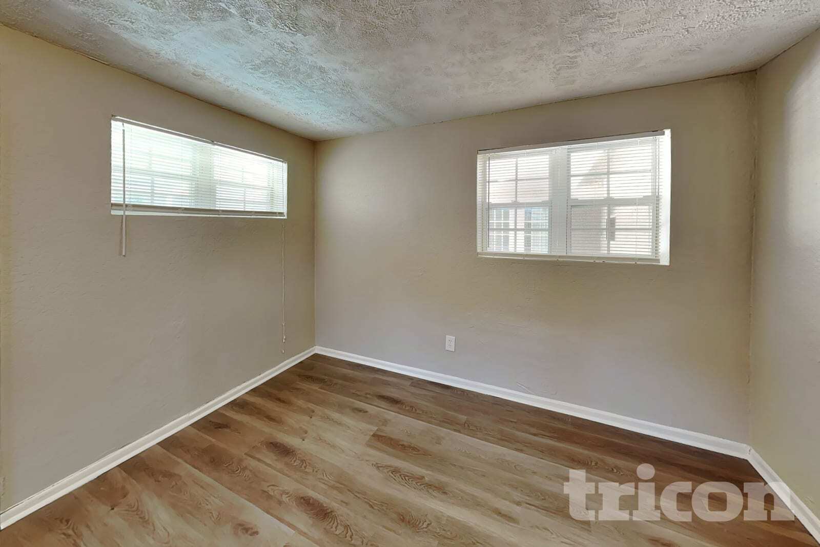 Building Photo - 506 Emberwood Dr