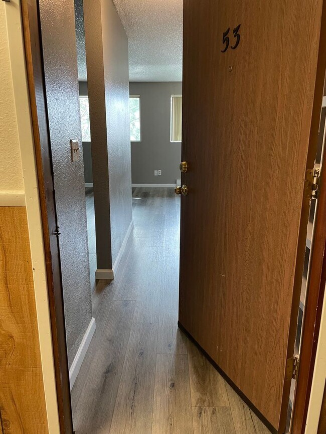 Building Photo - Studio Apartment