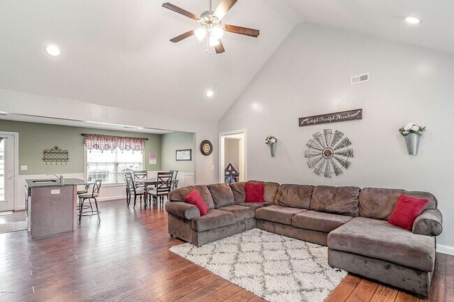 Building Photo - Beautiful 3-Bed Home In Mount Washington